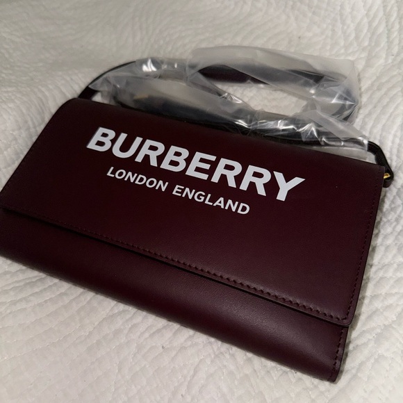 NEW Authentic Burberry long crossbody wallet - Picture 1 of 6